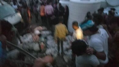 تعز.. وفاة ثلاثة شباب بادروا بإصلاح إنسداد مواسير الصرف الصحي